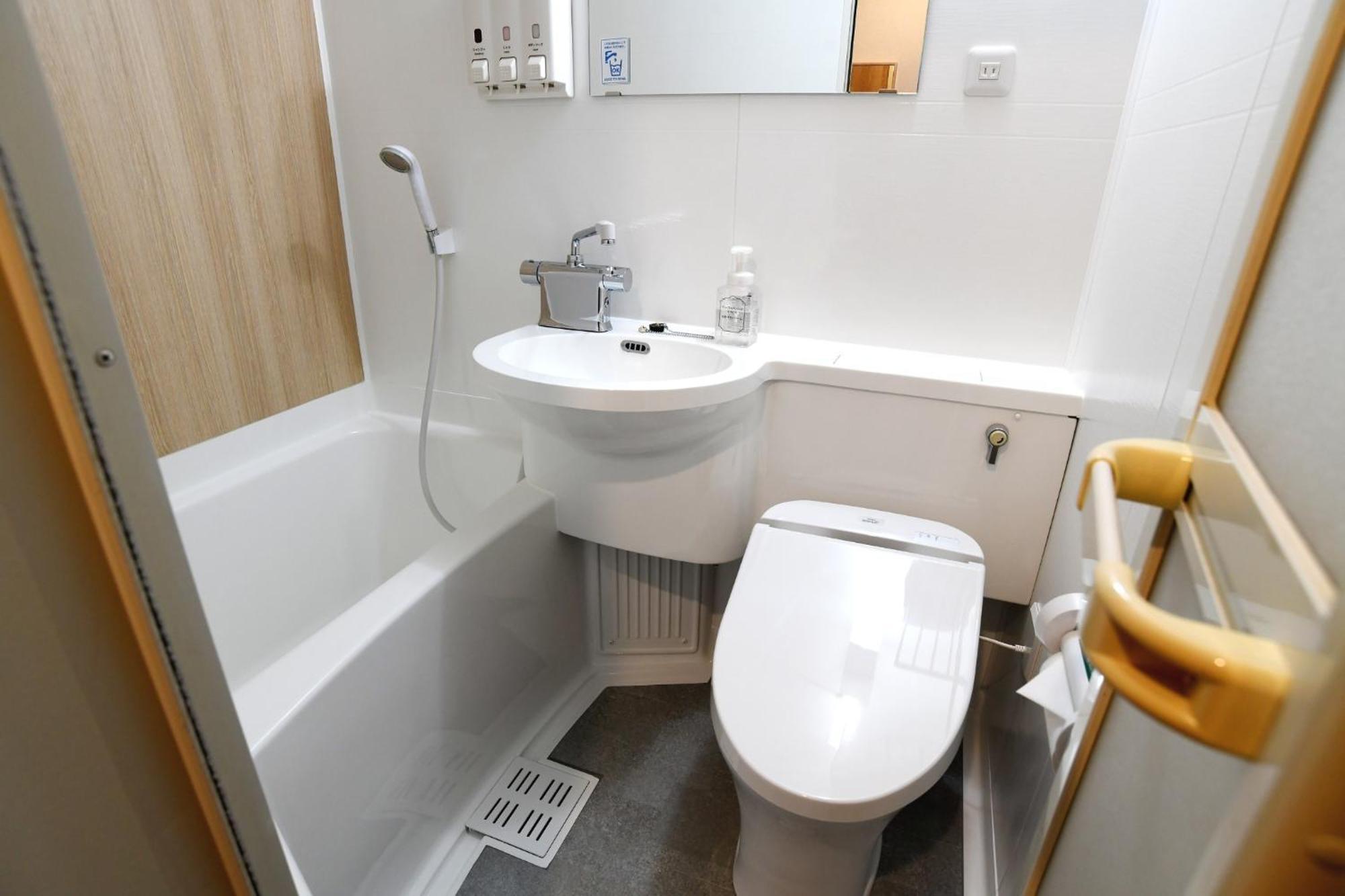 R&B Hotel Otsuka Eki Kitaguchi - Vacation STAY 40488v Präfektur Tokio Exterior foto